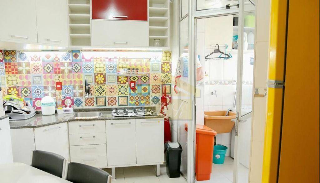 Apartamento à venda com 2 quartos, 67m² - Foto 5