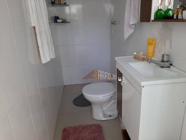 Sobrado à venda com 2 quartos, 185m² - Foto 18