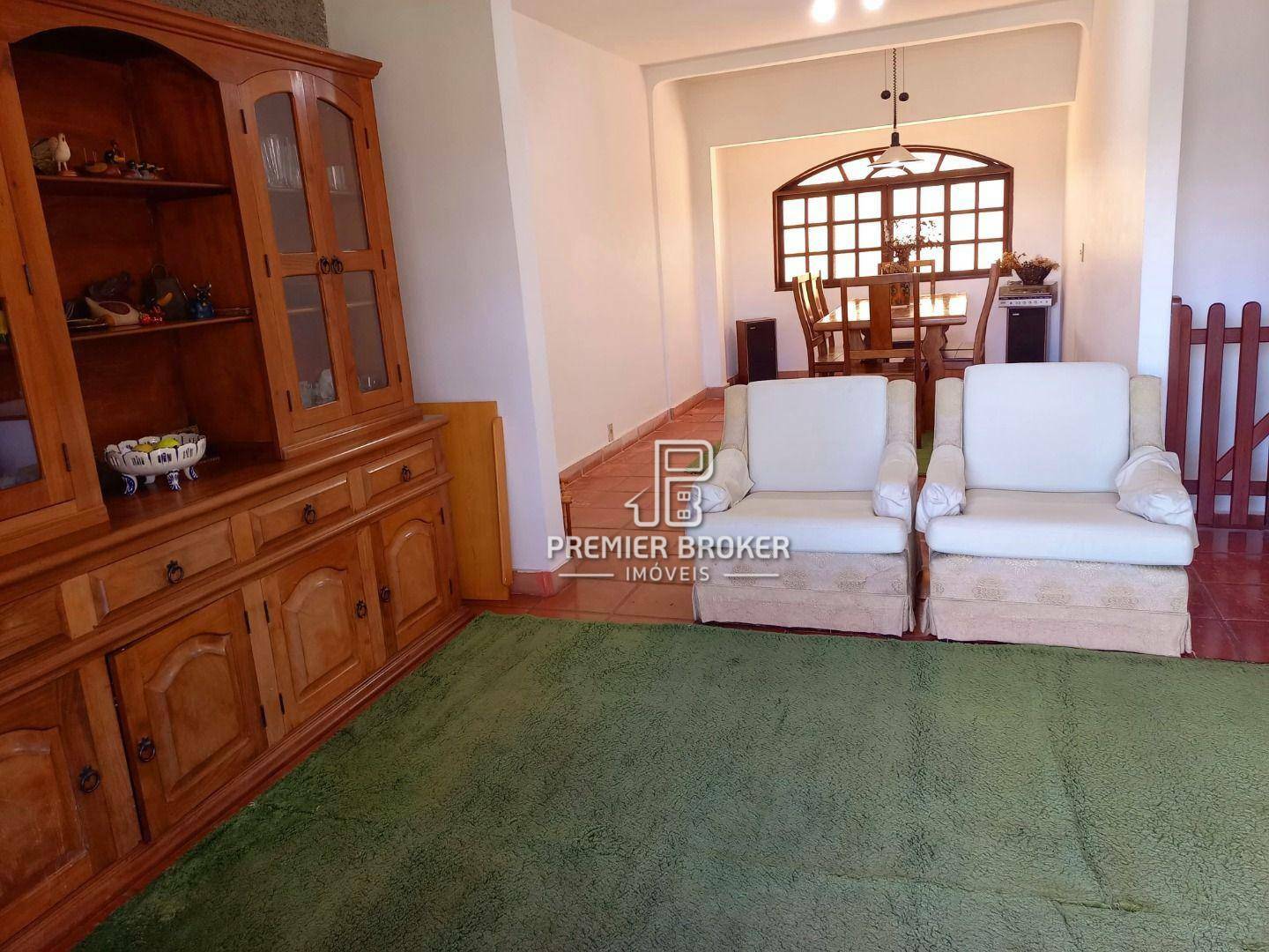 Casa à venda com 4 quartos, 200m² - Foto 16