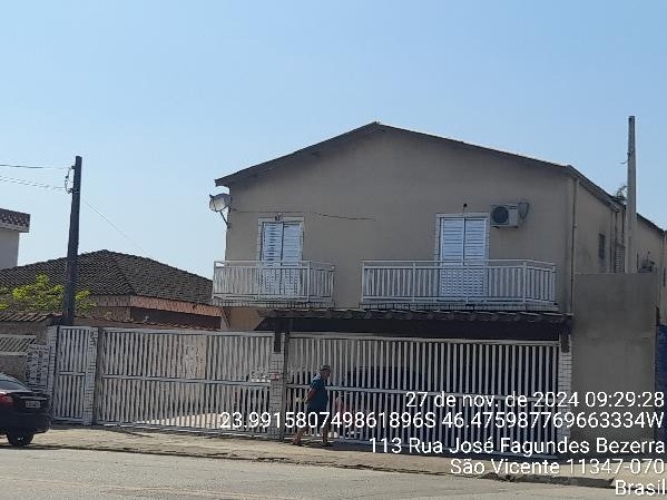 Casa à venda com 2 quartos, 69m² - Foto 1