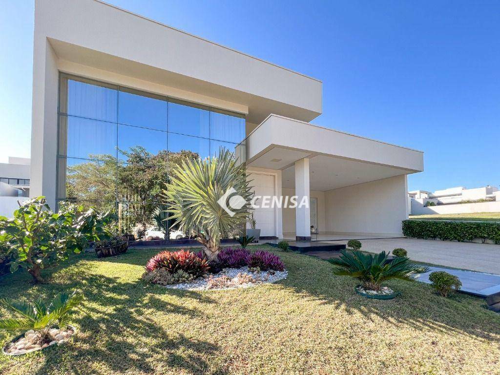 Casa de Condomínio à venda com 4 quartos, 236m² - Foto 3