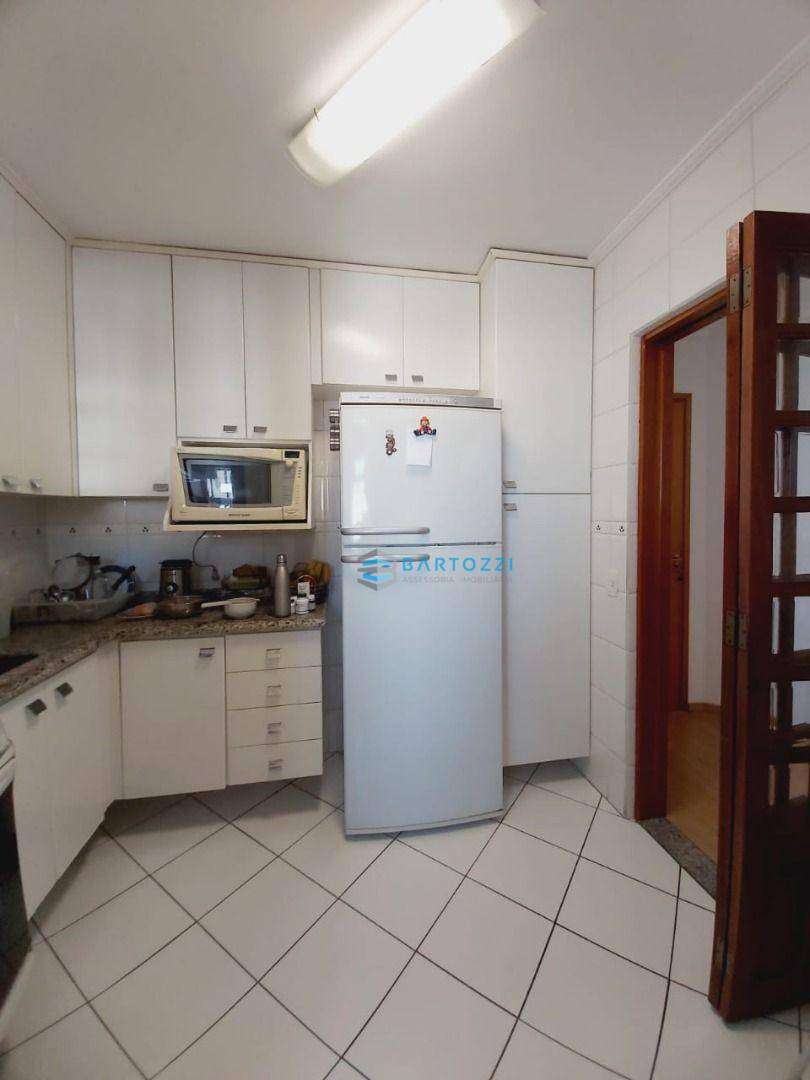 Apartamento à venda com 3 quartos, 60m² - Foto 7