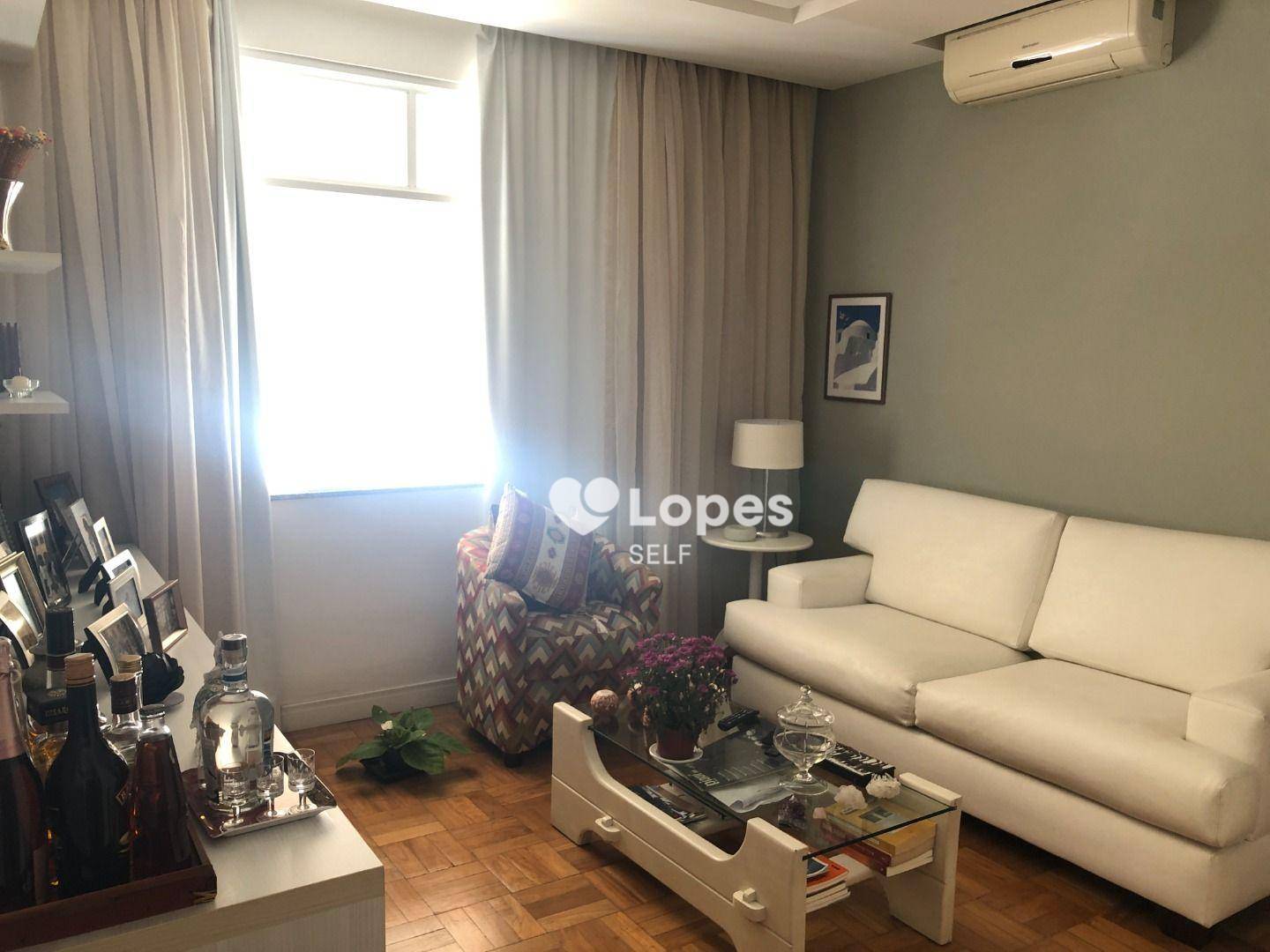 Apartamento à venda com 2 quartos, 75m² - Foto 2