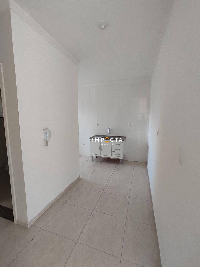 Apartamento à venda com 2 quartos, 60m² - Foto 10