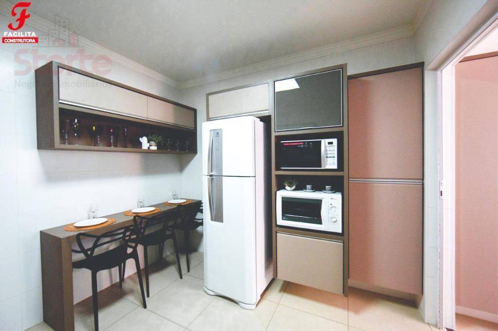 Apartamento à venda com 3 quartos, 76m² - Foto 4