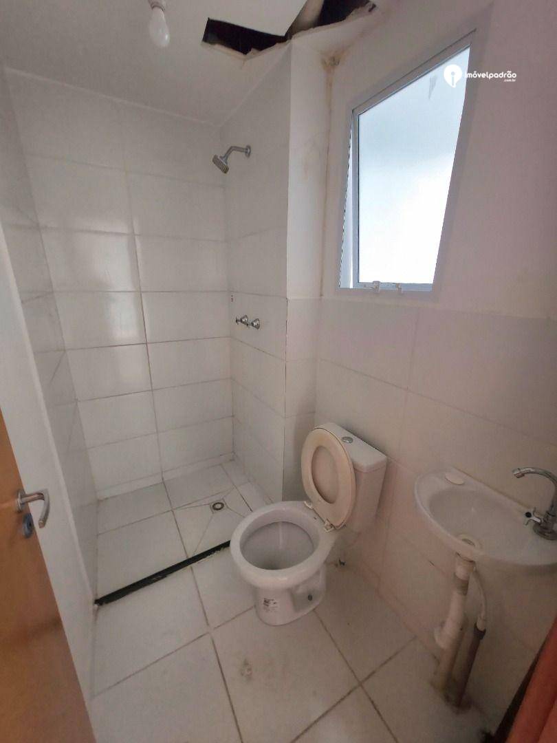 Apartamento para alugar com 2 quartos, 45m² - Foto 4