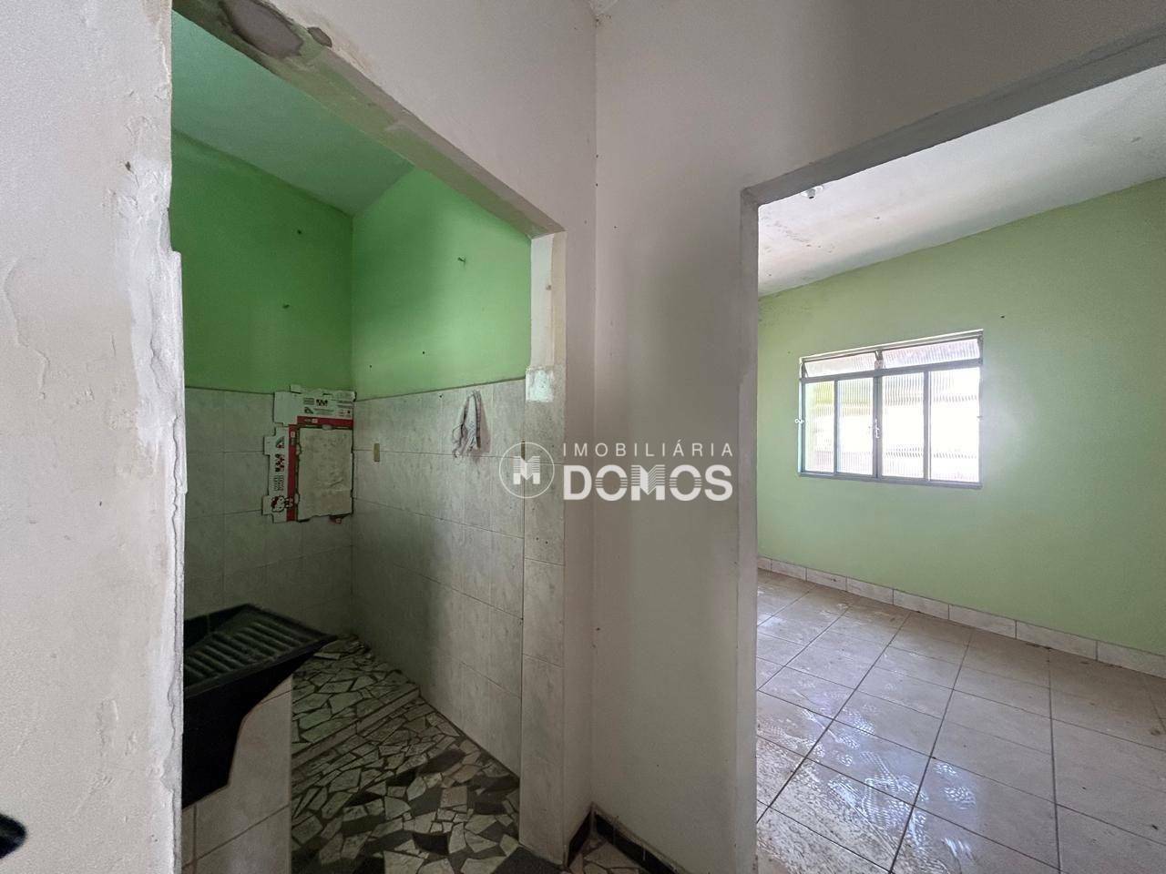 Casa à venda com 6 quartos, 230m² - Foto 14