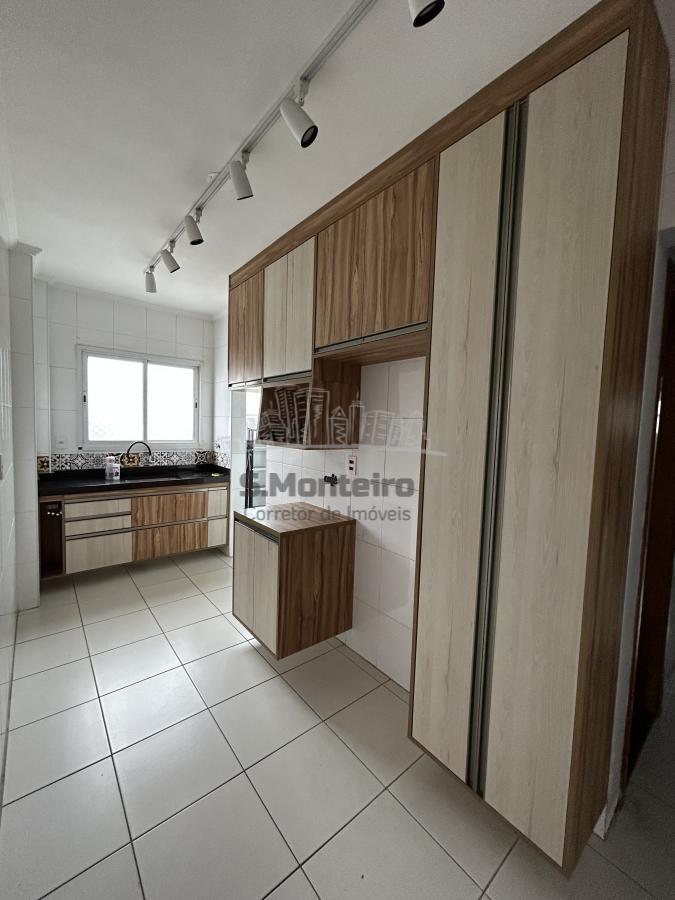 Apartamento à venda com 2 quartos, 60m² - Foto 5