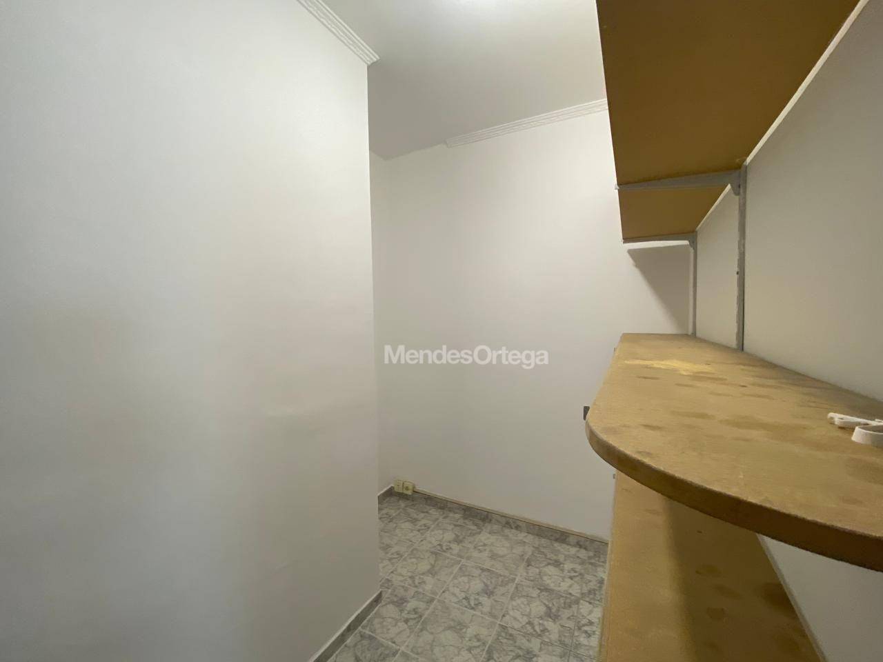 Apartamento para alugar com 3 quartos, 206m² - Foto 43