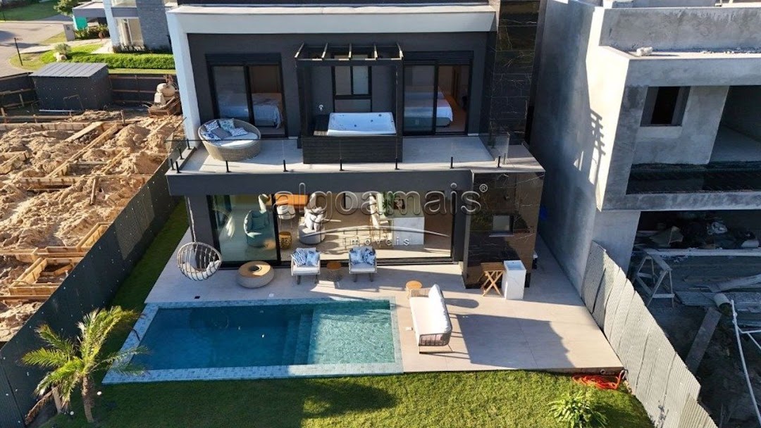 Casa de Condomínio à venda com 4 quartos, 243m² - Foto 25