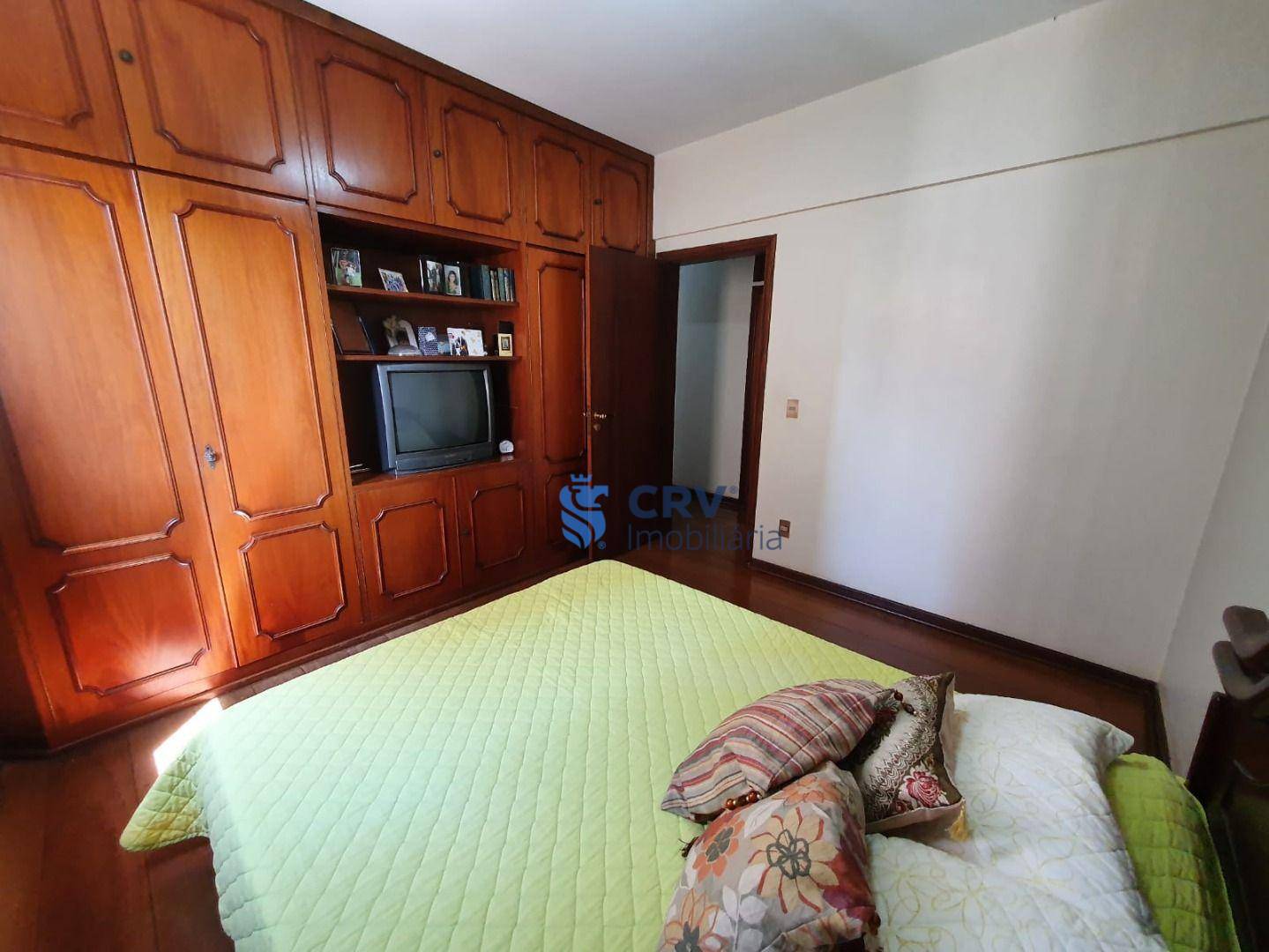 Apartamento à venda com 5 quartos, 231m² - Foto 8