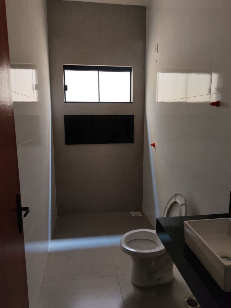 Casa à venda com 2 quartos, 79m² - Foto 5