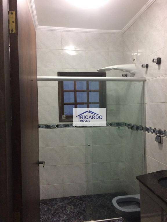 Sobrado à venda com 3 quartos, 200m² - Foto 16