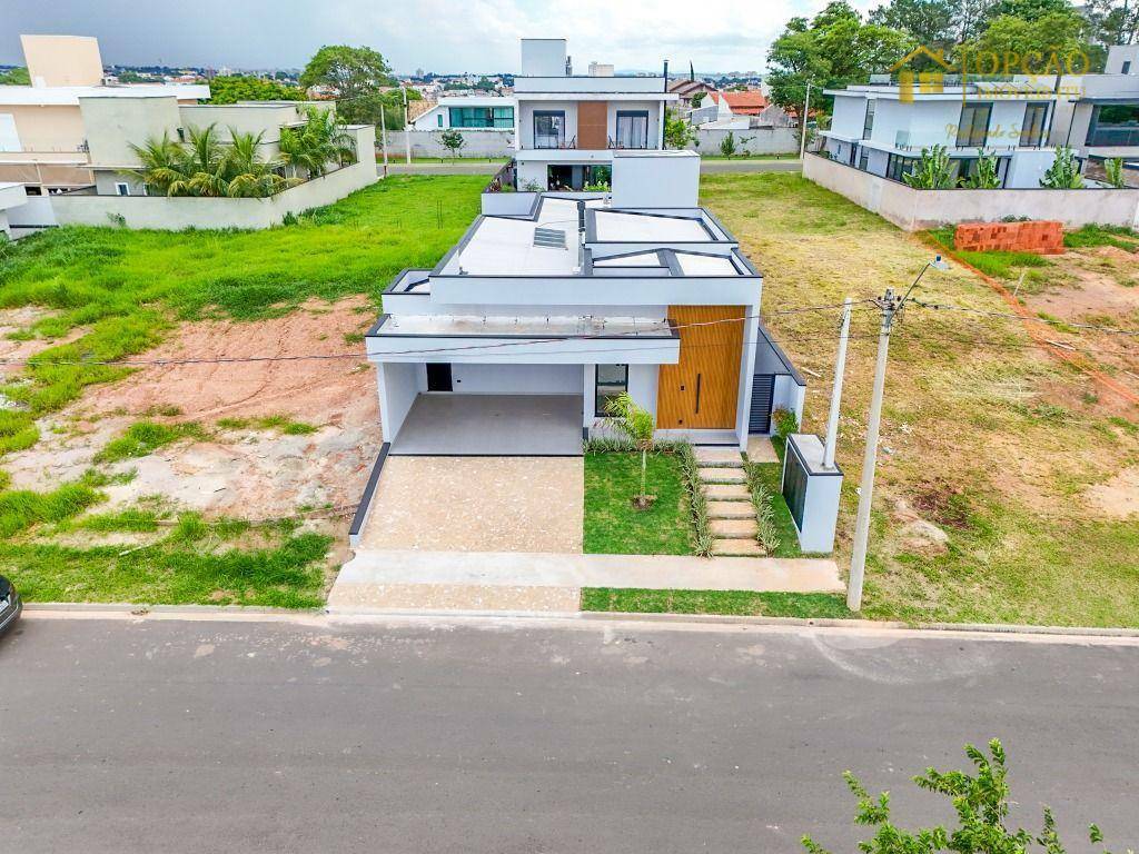 Casa de Condomínio à venda com 3 quartos, 205m² - Foto 2