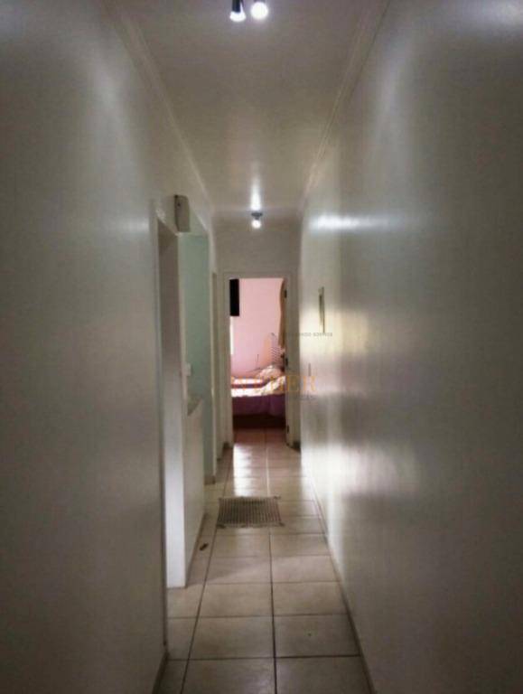 Sobrado à venda com 3 quartos, 180m² - Foto 17