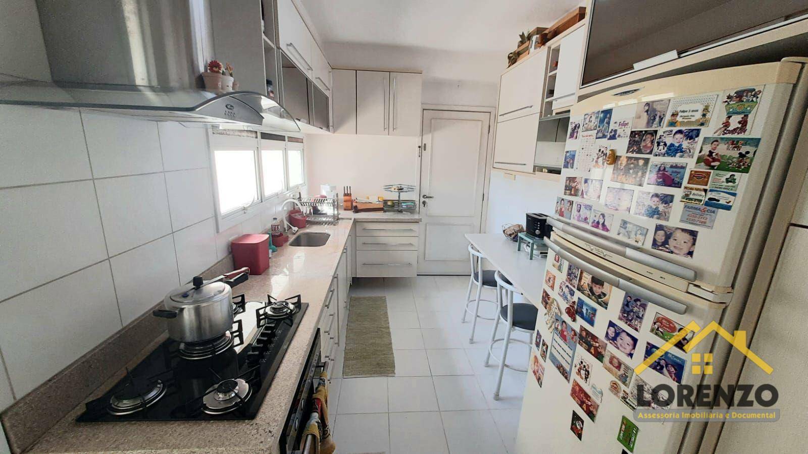 Apartamento à venda com 3 quartos, 156m² - Foto 17