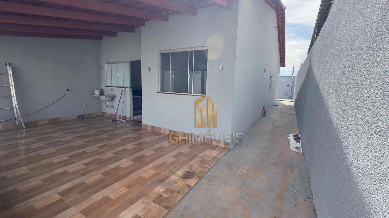 Casa à venda com 3 quartos, 105m² - Foto 5