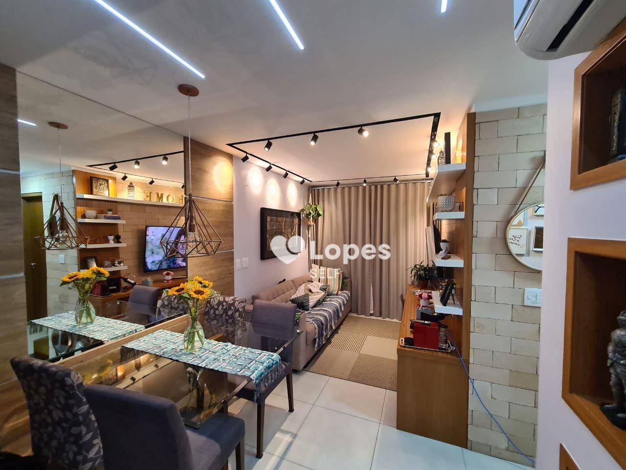 Apartamento à venda com 2 quartos, 73m² - Foto 1