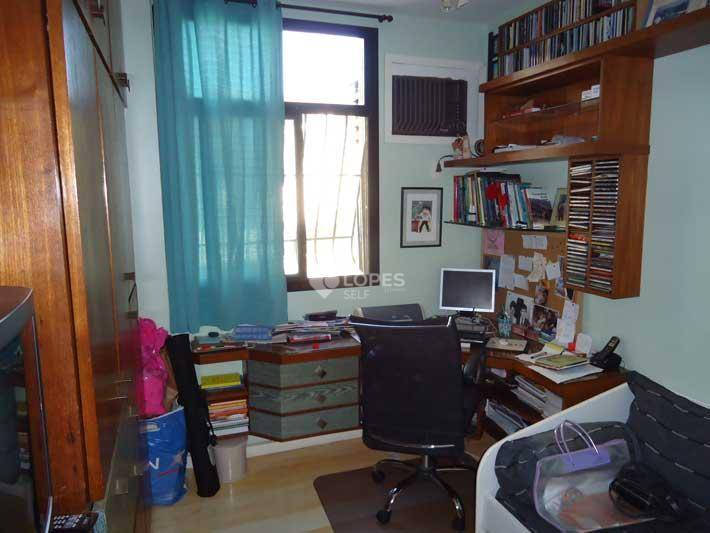 Apartamento à venda com 4 quartos, 187m² - Foto 13