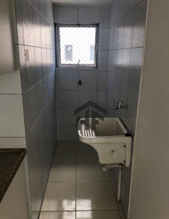 Apartamento à venda com 2 quartos, 60m² - Foto 13