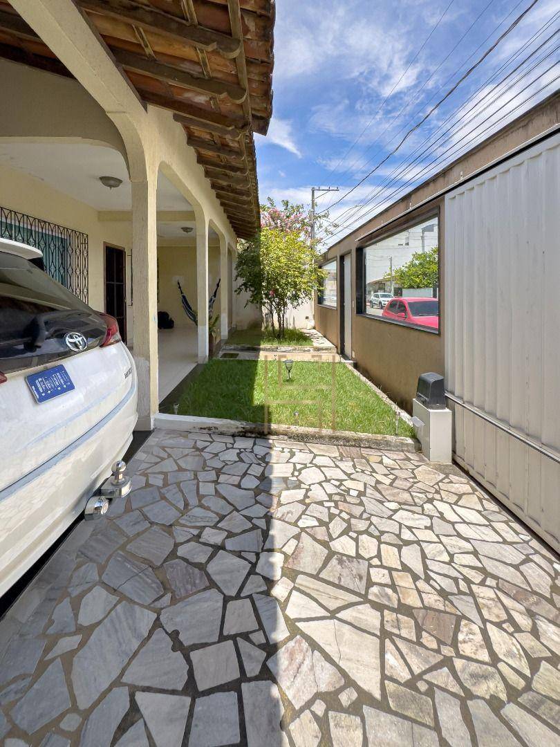 Casa, 3 quartos, 262 m² - Foto 4