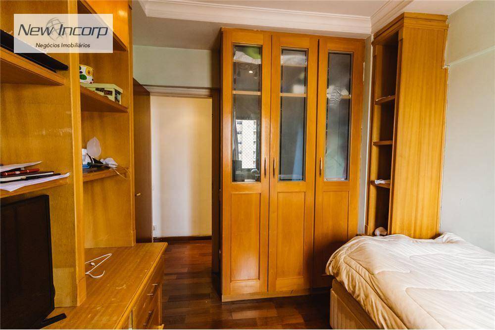 Apartamento à venda com 3 quartos, 121m² - Foto 26