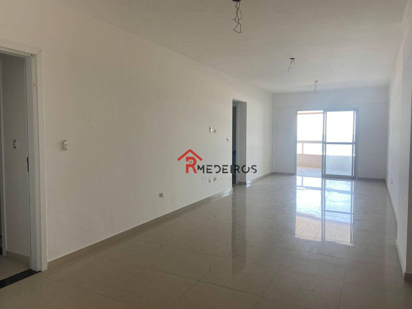 Apartamento à venda com 3 quartos, 173m² - Foto 3