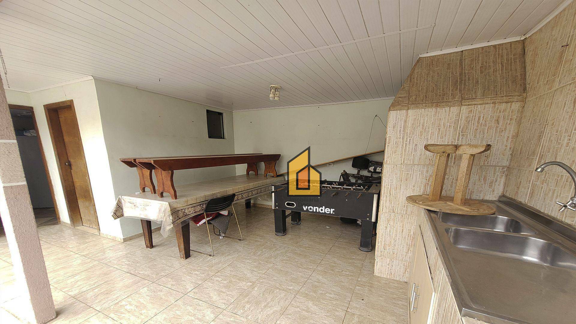 Casa para alugar com 3 quartos, 195m² - Foto 30