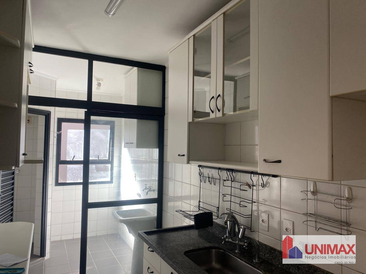 Apartamento para alugar com 3 quartos, 86m² - Foto 11