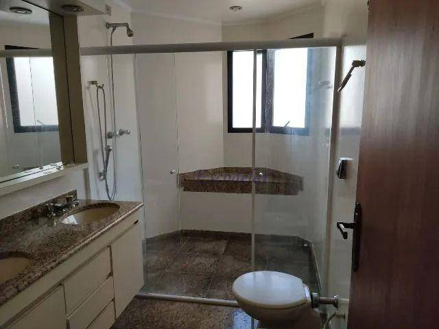 Apartamento à venda com 4 quartos, 216m² - Foto 8