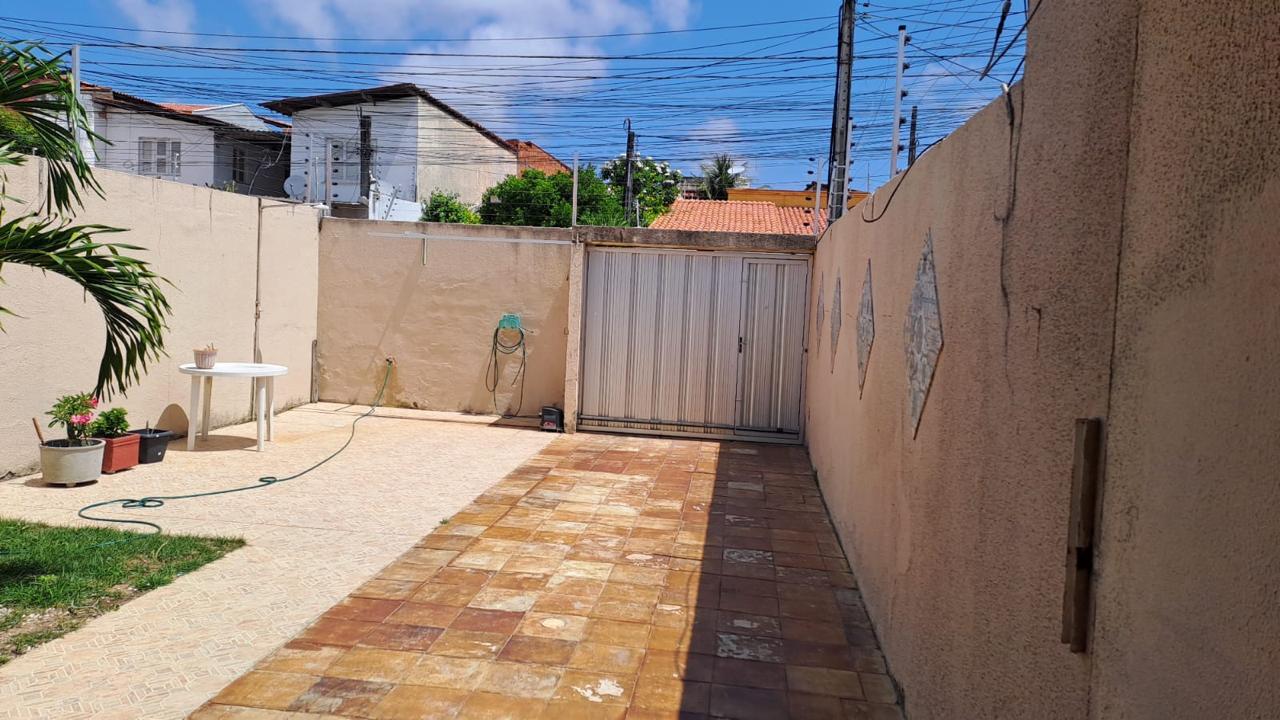 Casa à venda com 3 quartos, 160m² - Foto 3