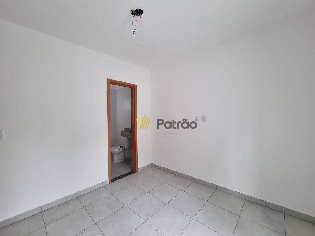 Apartamento à venda com 2 quartos, 60m² - Foto 9