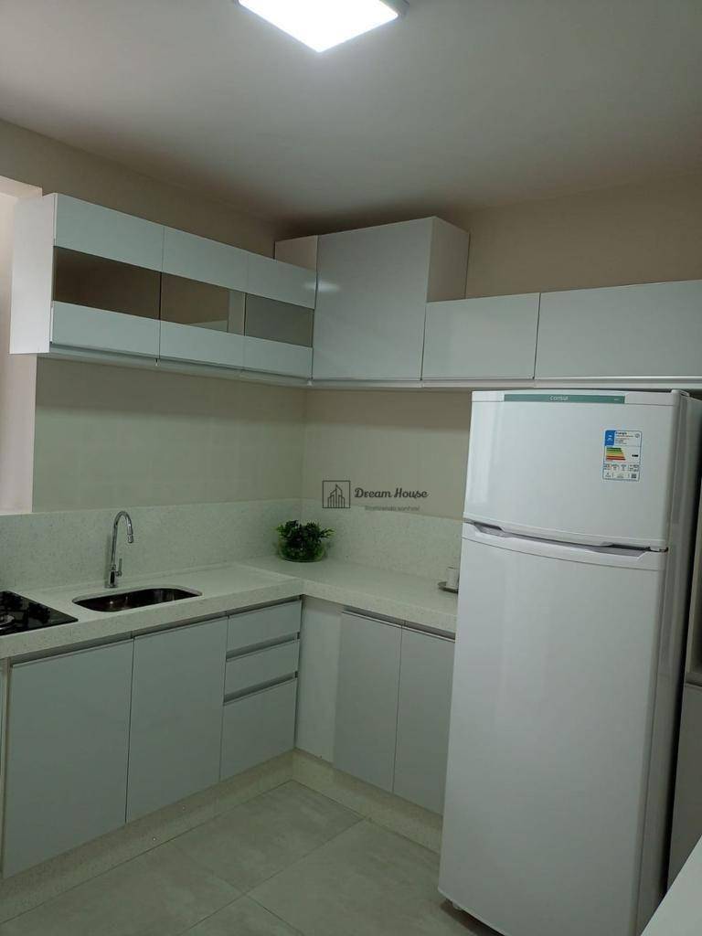 Apartamento para alugar com 2 quartos, 81m² - Foto 7