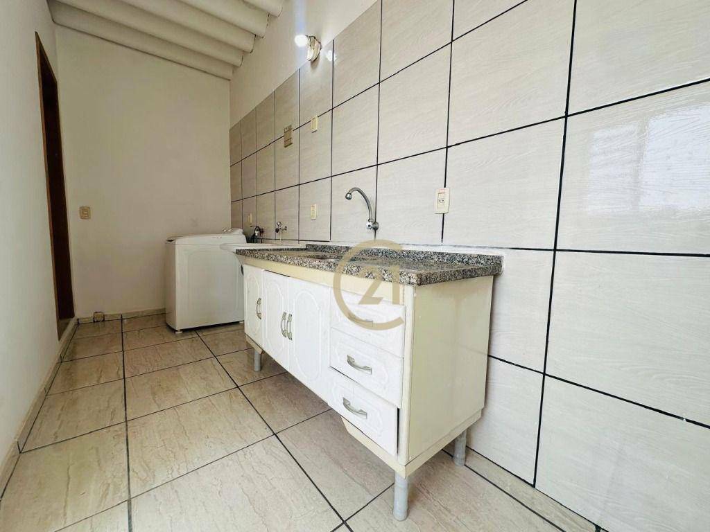 Casa à venda com 3 quartos, 122m² - Foto 15