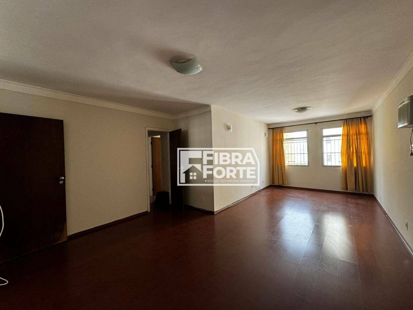 Apartamento à venda com 3 quartos, 118m² - Foto 2