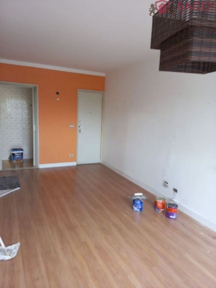 Apartamento à venda com 3 quartos, 90m² - Foto 1