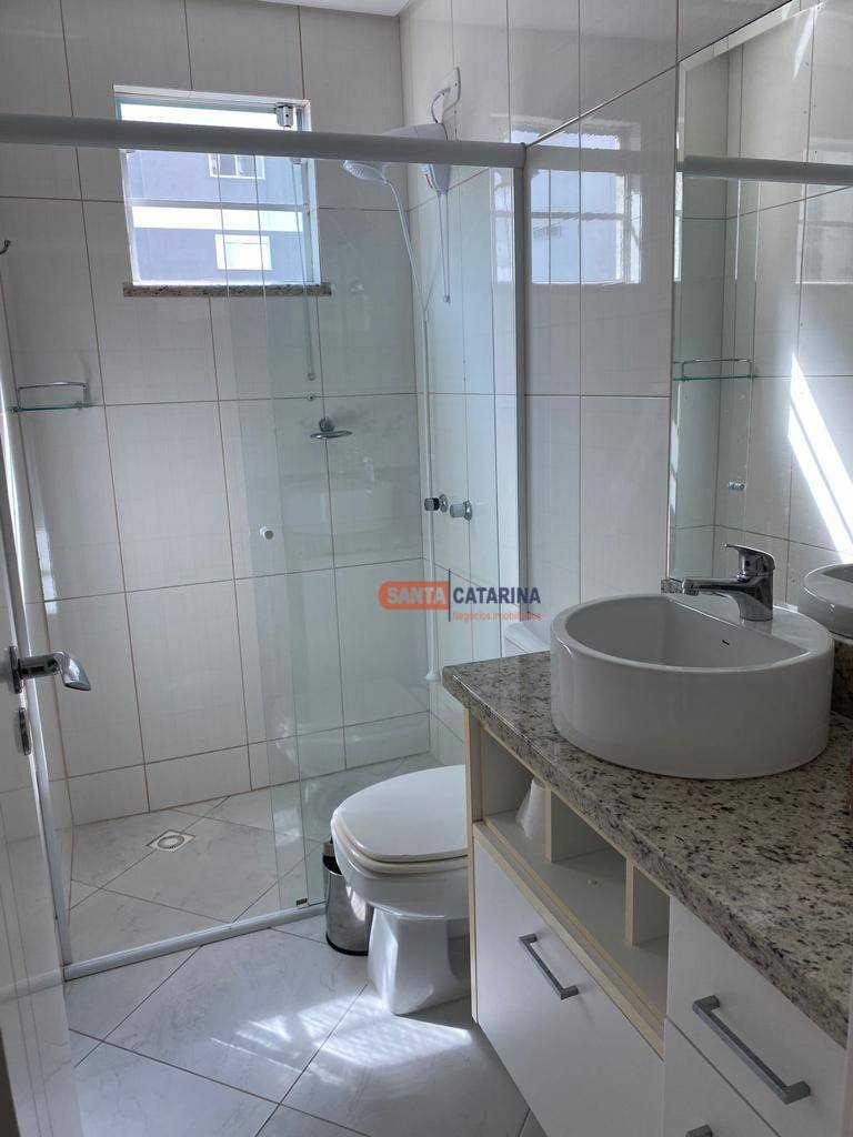 Apartamento à venda com 3 quartos, 161m² - Foto 19