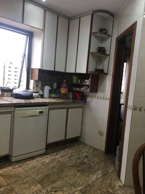 Apartamento à venda com 4 quartos, 300m² - Foto 37