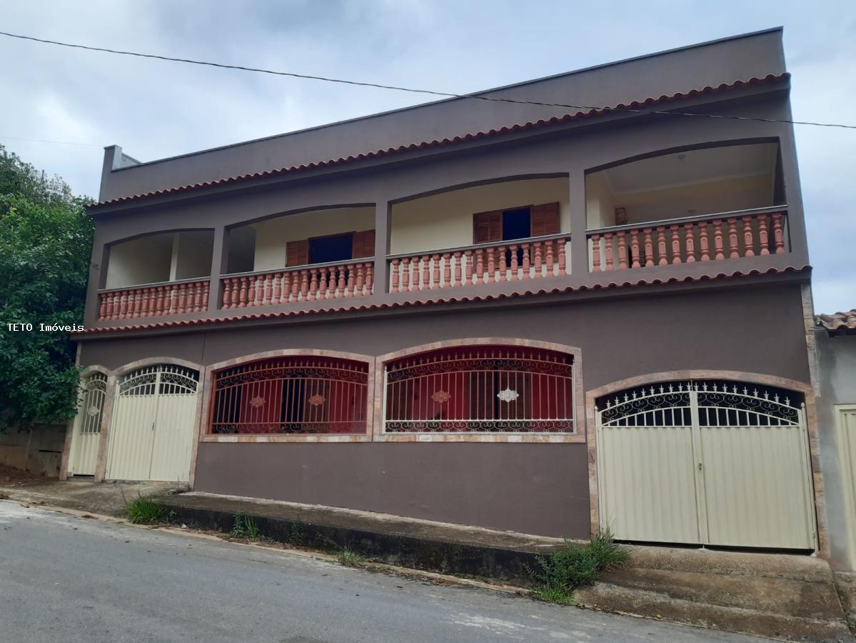 Casa à venda com 3 quartos, 360m² - Foto 1