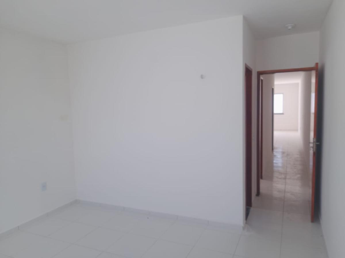 Casa à venda com 2 quartos, 81m² - Foto 6