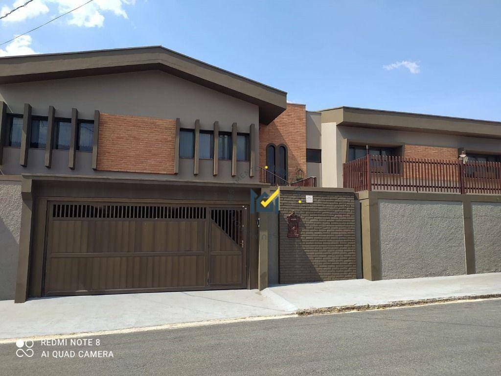 Casa, 3 quartos, 426 m² - Foto 1