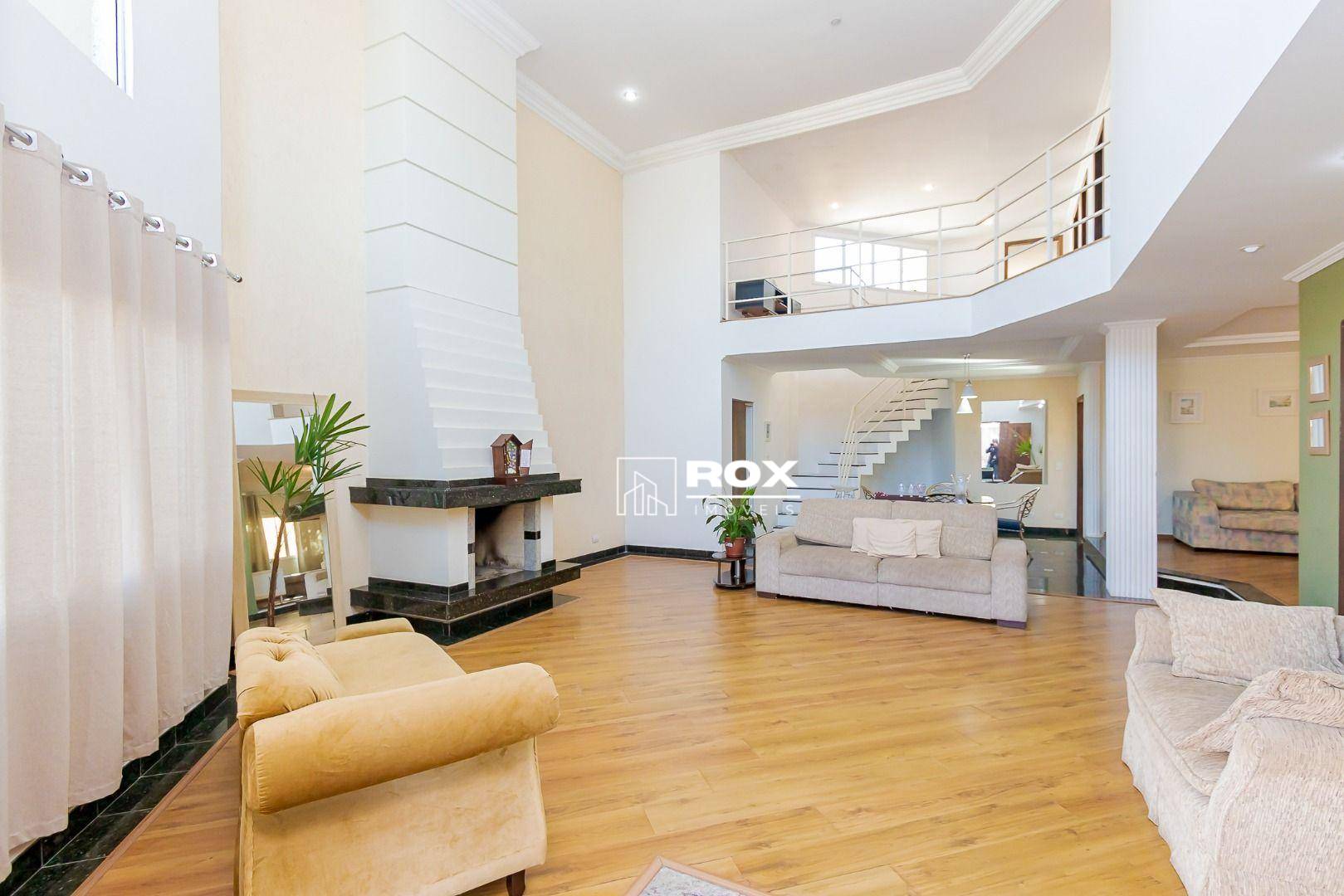 Casa para alugar com 4 quartos, 362m² - Foto 2