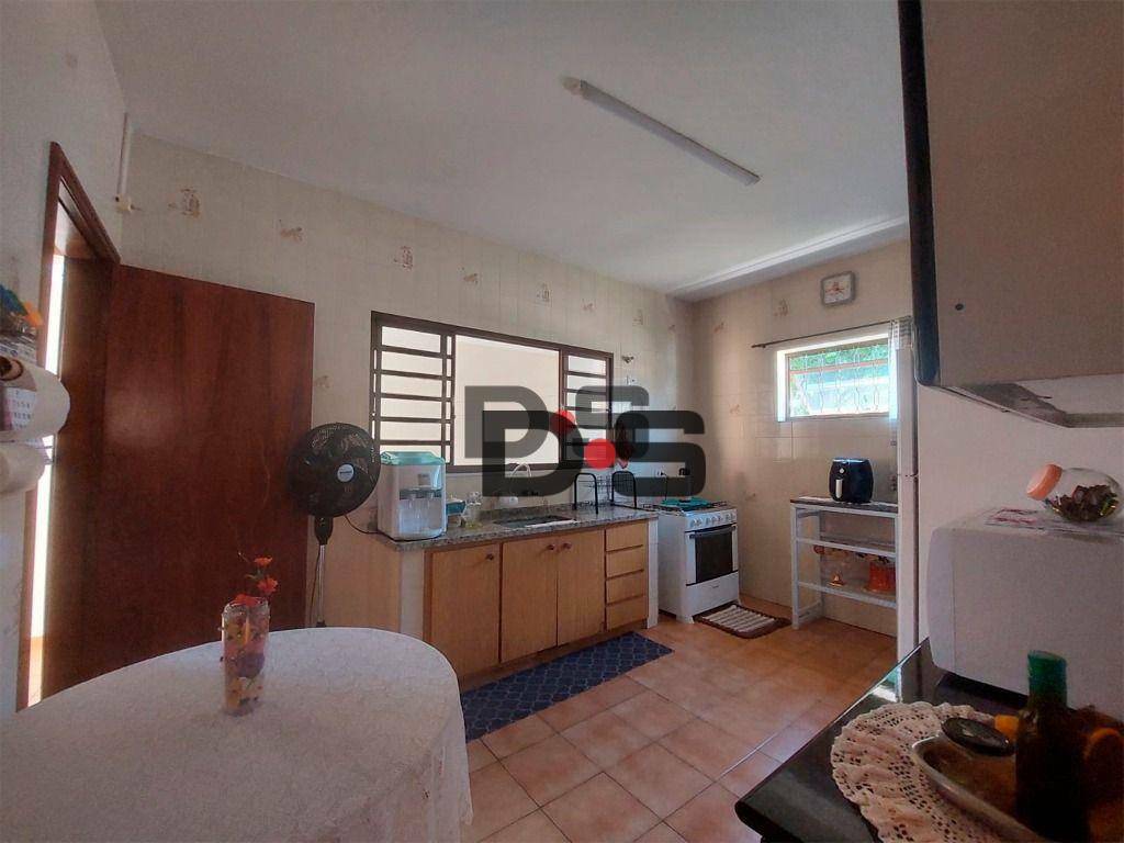 Casa à venda com 3 quartos, 150m² - Foto 12