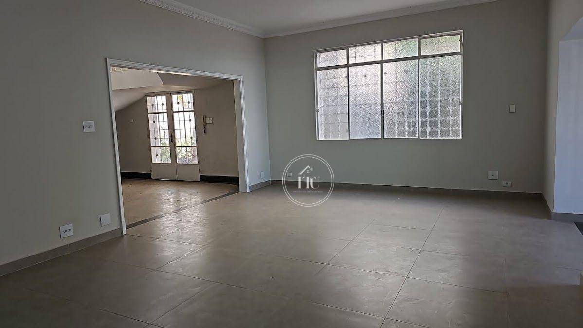 Casa para alugar com 3 quartos, 447m² - Foto 25