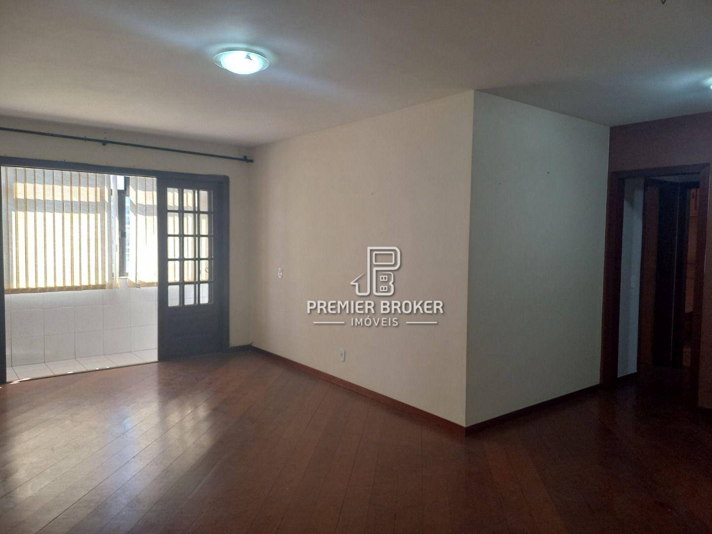 Apartamento à venda com 2 quartos, 104m² - Foto 1