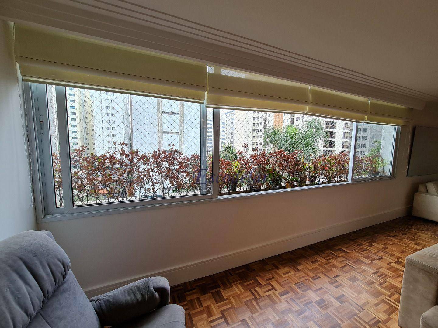 Apartamento para alugar com 3 quartos, 210m² - Foto 32