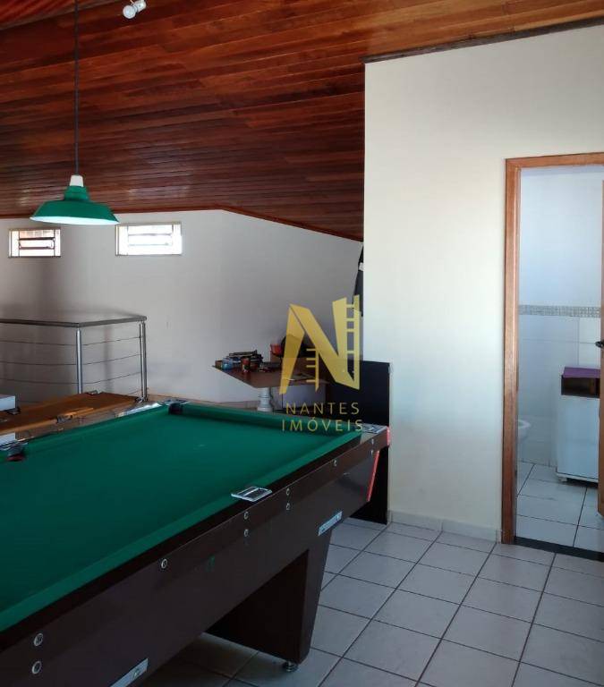 Casa à venda com 3 quartos, 210m² - Foto 6