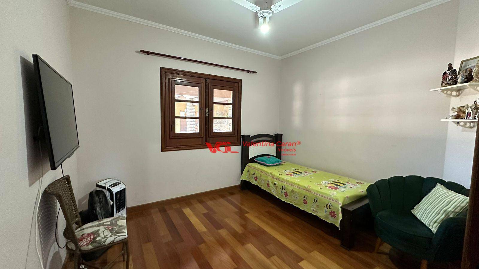 Chácara à venda com 6 quartos, 290m² - Foto 16