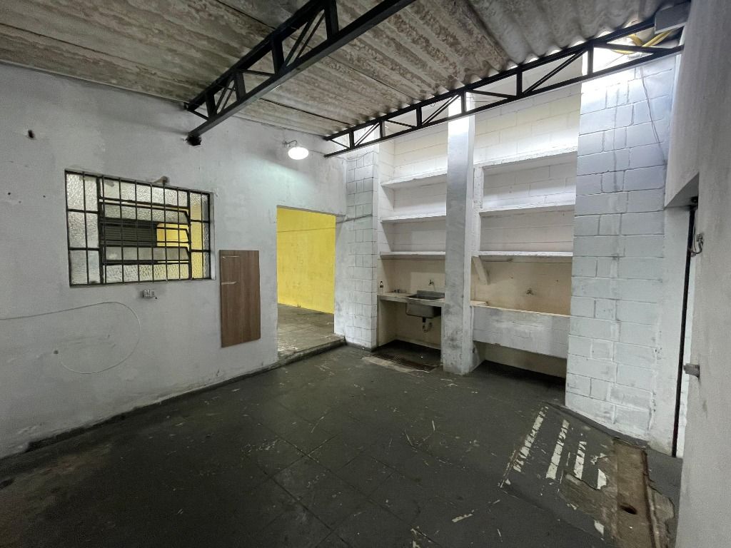 Loja-Salão para alugar, 197m² - Foto 2