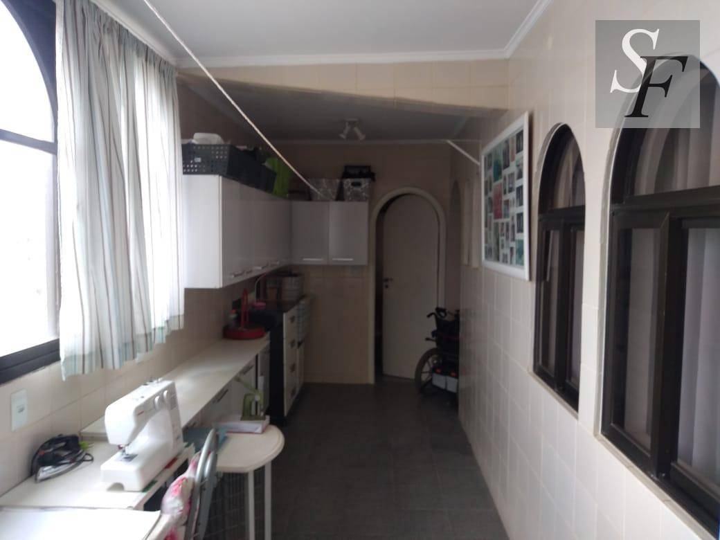 Apartamento à venda com 3 quartos, 249m² - Foto 37